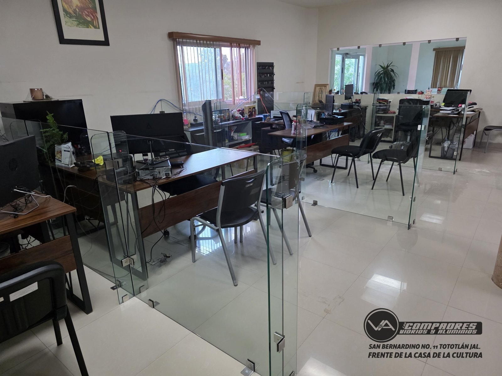 Division oficinas vidrio