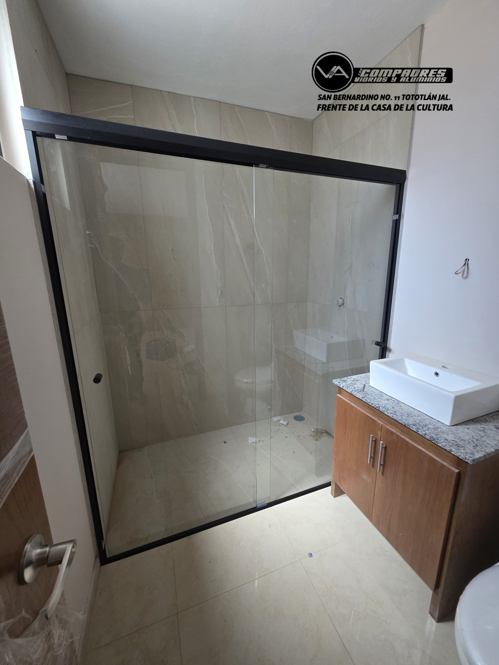 Cancel de baño rio bravo