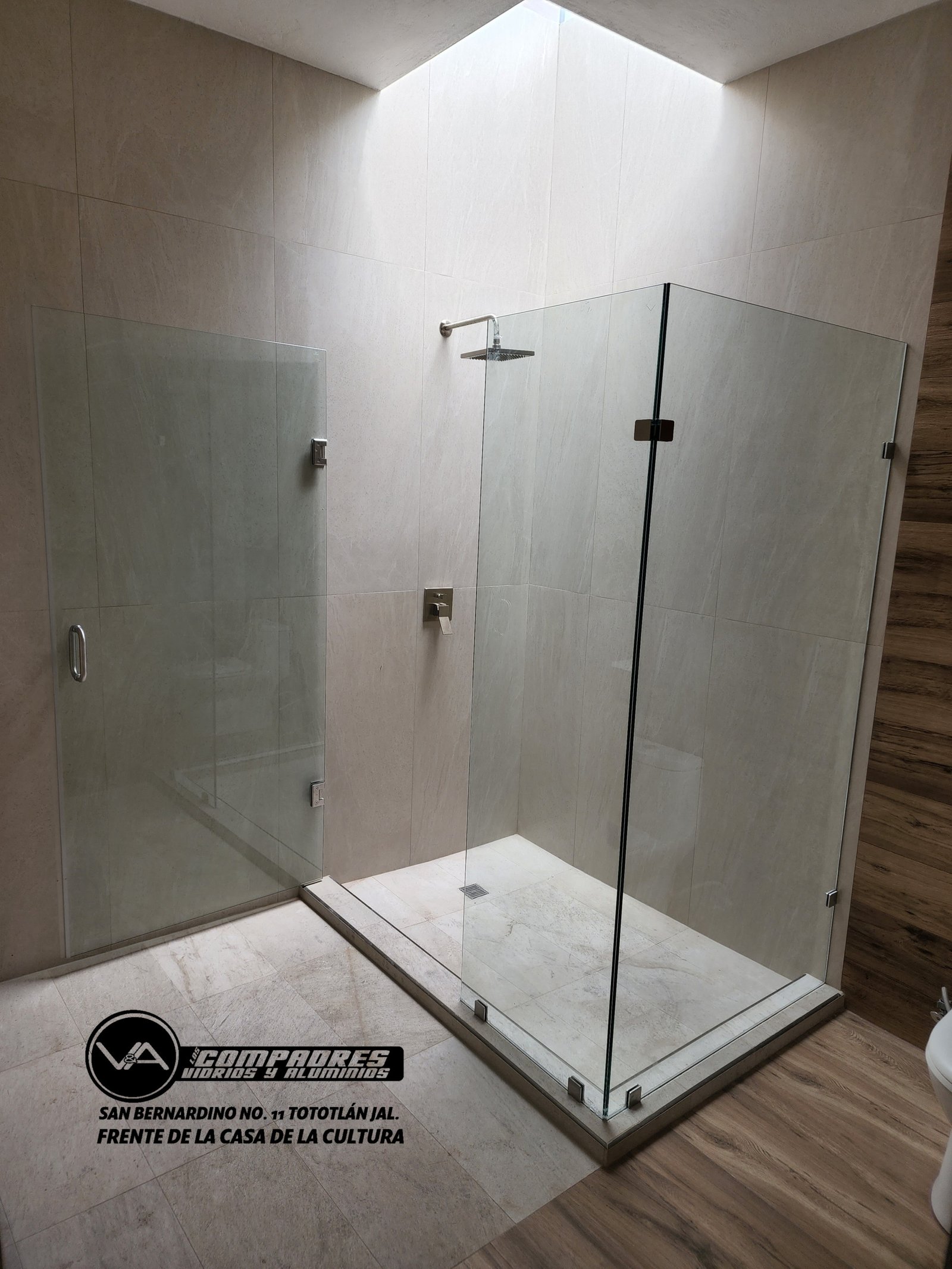 Division de baño regadera con fijos 9mm