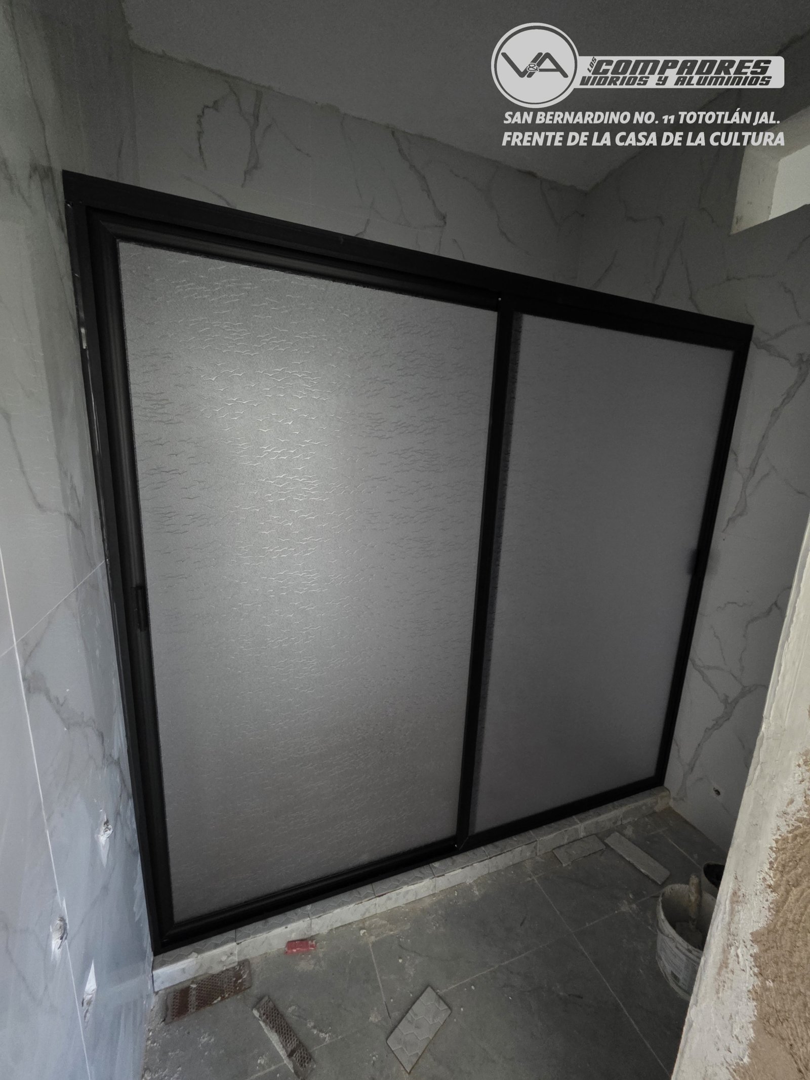 División de baño gaviota humo